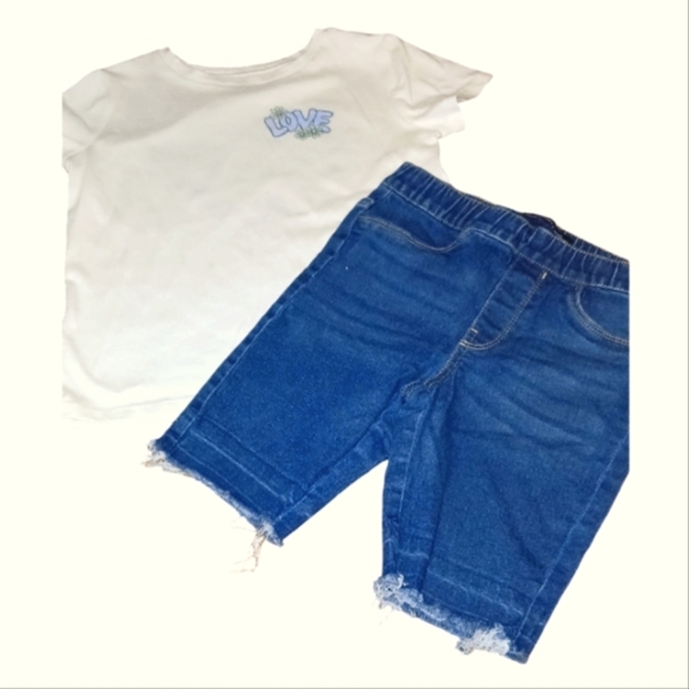 Calvin Klein Girl Bundle Shorts & Shirt Size 6🔥5💰 If You Get Bundle🔥